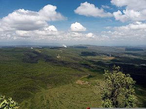 梅嫩加伊火山口 4