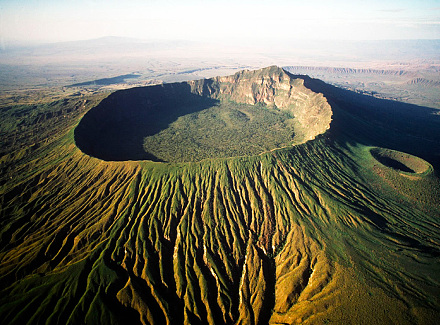 梅嫩加伊火山口