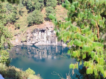 特里特里瓦火山湖 图片 2