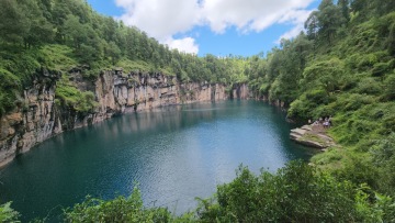 特里特里瓦火山湖 图片 1