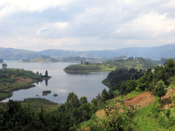 Lake Bunyonyi photo 1