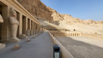 Mortuary Temple of Hatshepsut photo 2