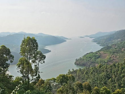 基伍湖
