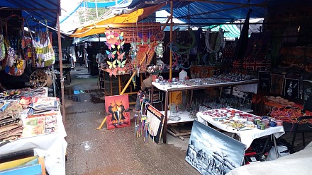 阿冯代尔跳蚤市场