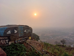 费贝山 2
