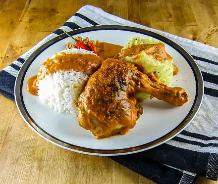 Poulet à la Moambé