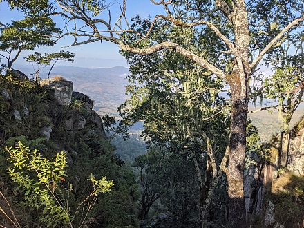 米丘鲁山