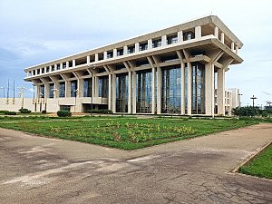 博瓦尼·费利克斯·乌弗埃-博瓦尼和平研究基金会 2
