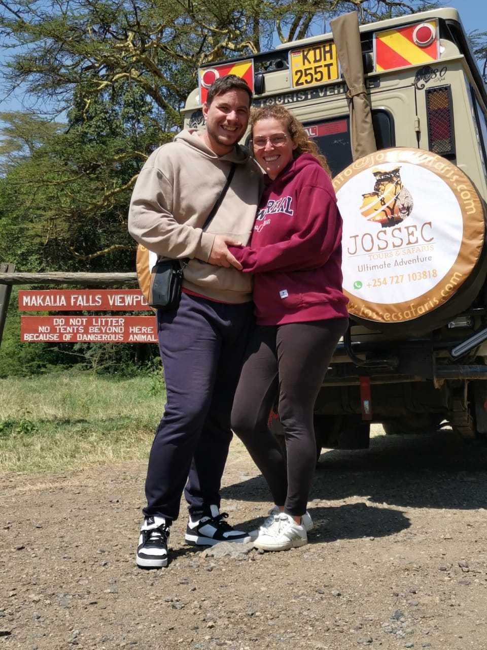 7 Days Group Kenya Safari: Maasai Mara, Lake Nakuru & Amboseli Safari with Mid-Range Hotel