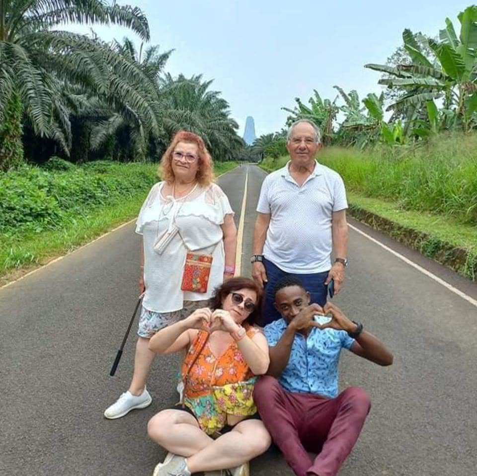 FindTourGuide