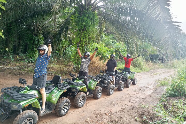1-Day Accra: Quad Biking, Waterfalls and Botanical Gardern